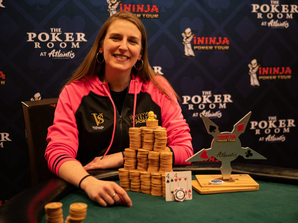 Molly Mossey wins the trophy at iNinja Atlantis Poker Tournament